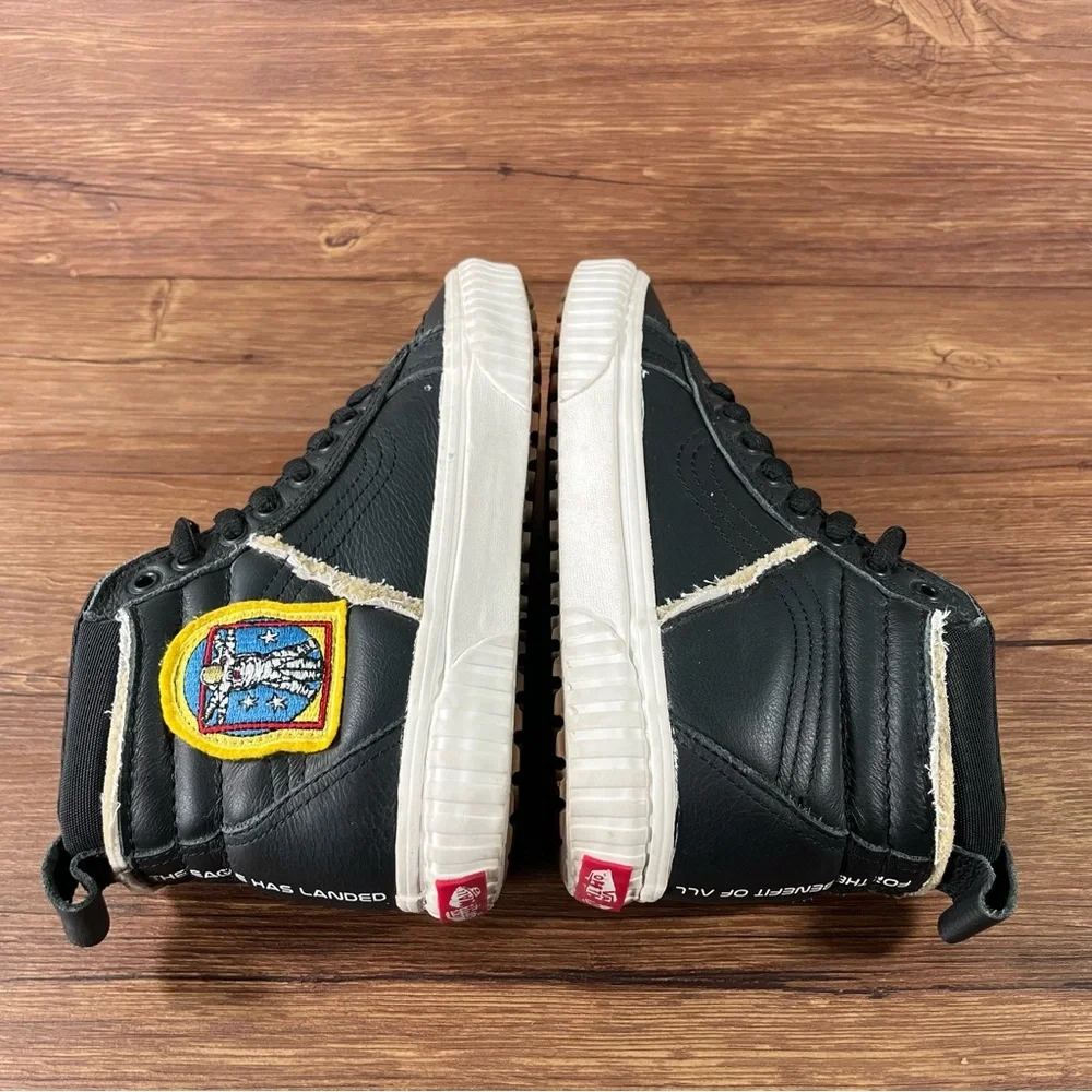 Vans ships within
